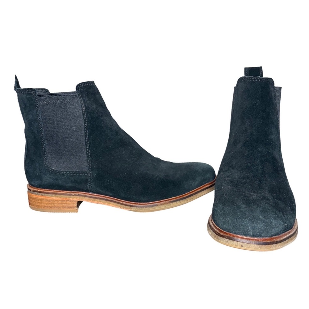 Clarks Black Suede Chelsea Boots Elastic Gore Women's Size US‎ 9